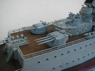 Maquette Cuirass� Richelieu 3 tourelles 152 mm